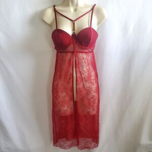 VTG Victoria’s Secret Lingerie Size 34B Red Flyaway Lace Underwire Chemise